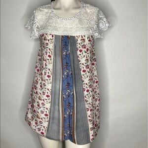 NWT Suzanne Betro Embroidered flowy Sz Small
